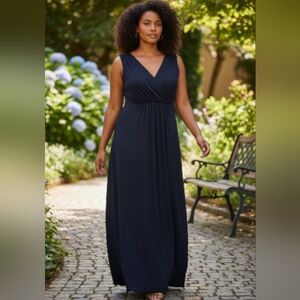 Tiana B. | NWT | Sleeveless | V-Neck | Maxi Dress | Navy | Size L